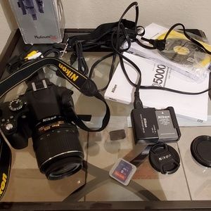 Nikon D5000 with lense AF-S DX NIKKOR 18-55mm